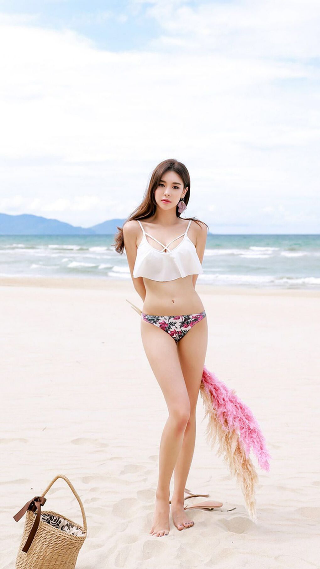 双子争锋，当F1引擎的嘶吼遇见篮球空心入网的寂静